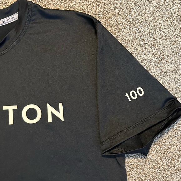 Peloton Century Performance Shirt - Size S - Picture 4 of 9